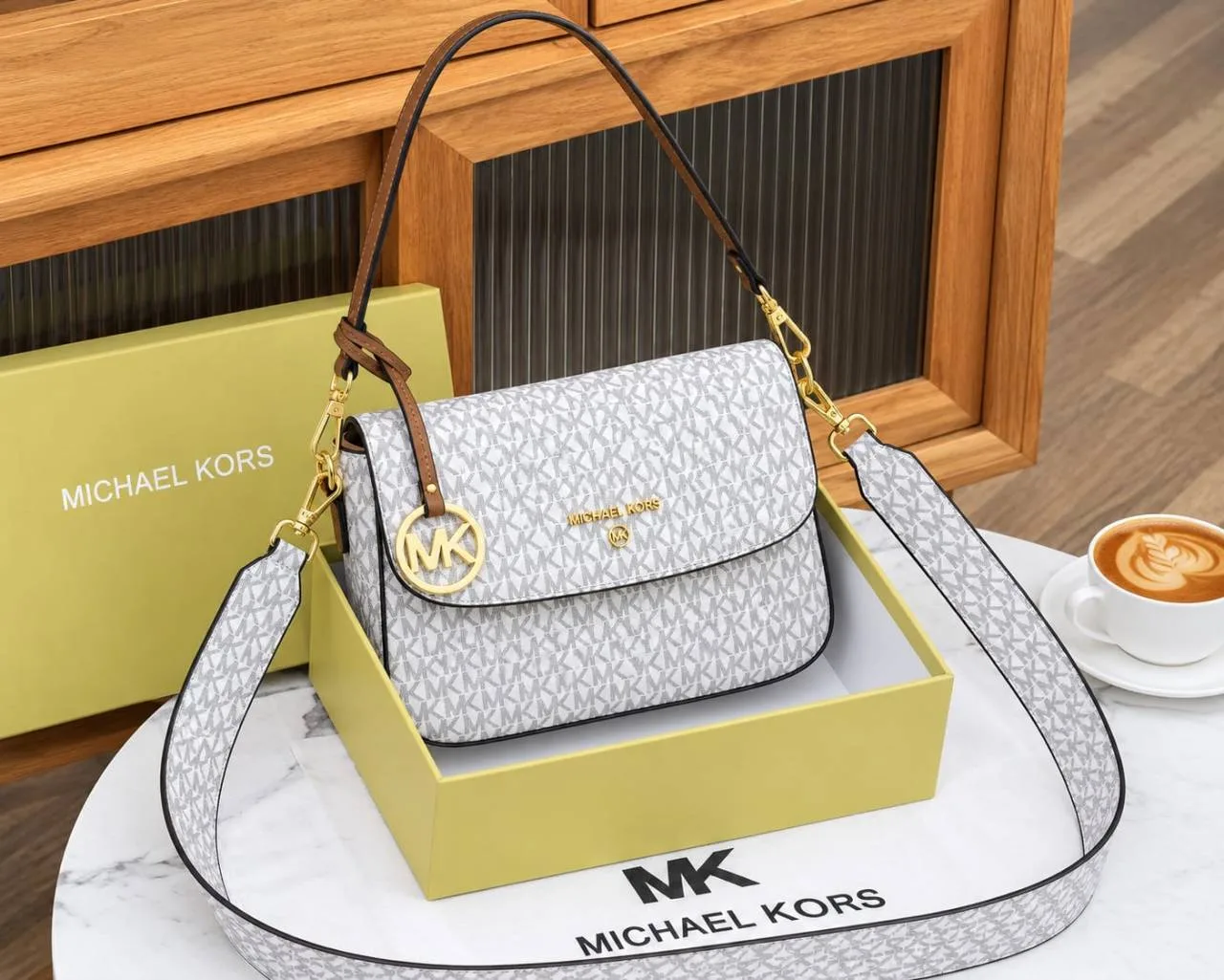 Micheal Kors Cora Mini Zip Pouchette Signature OG Box 6830