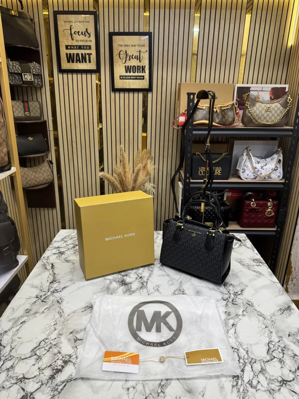 Micheal Kors Marilyn Medium Signature Logo Satchel With Box And Dust Bag (Black)