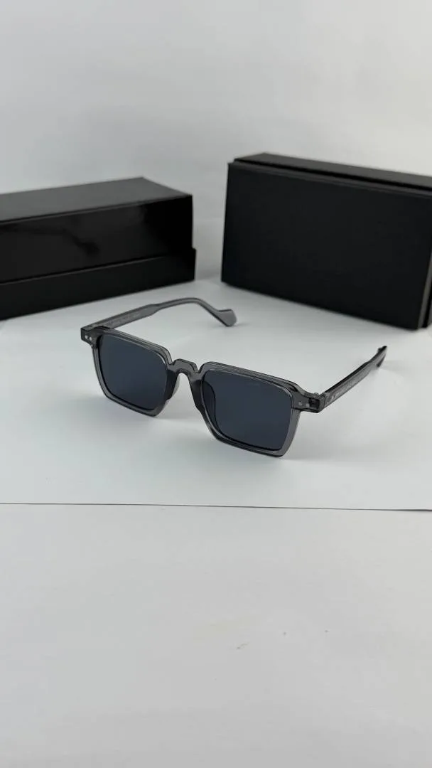 Marc Jacobs grey 3758