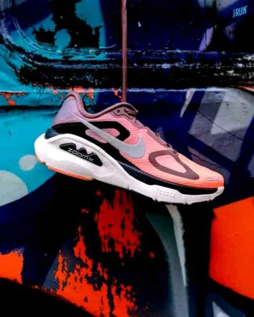 Nikkee Air Zoom Structure Plus Hot Lava For Womens 711