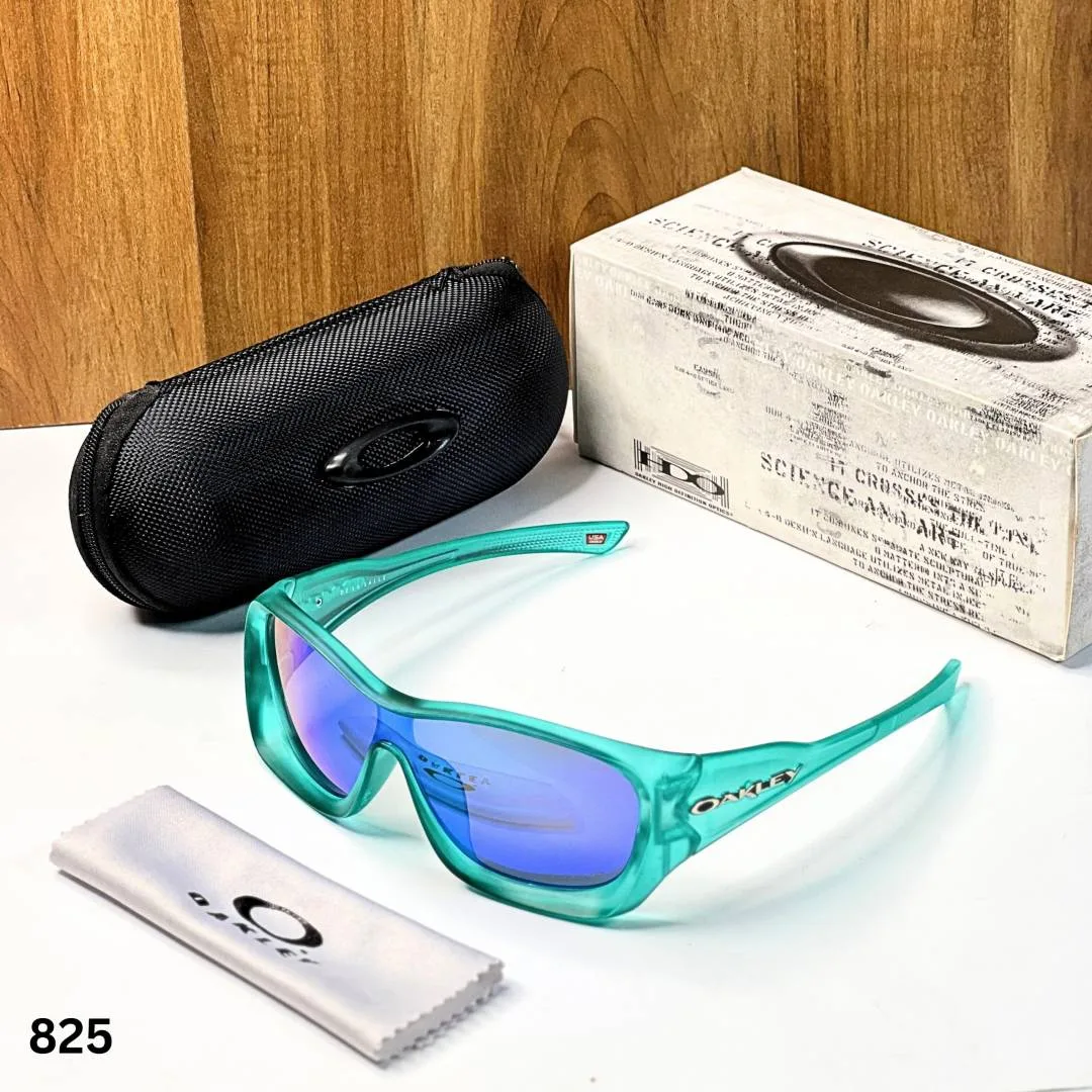 Oakle 825 green mercury