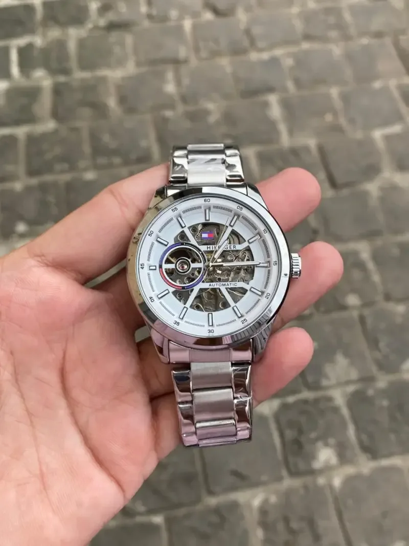 Tummy_Hilfigar Watch