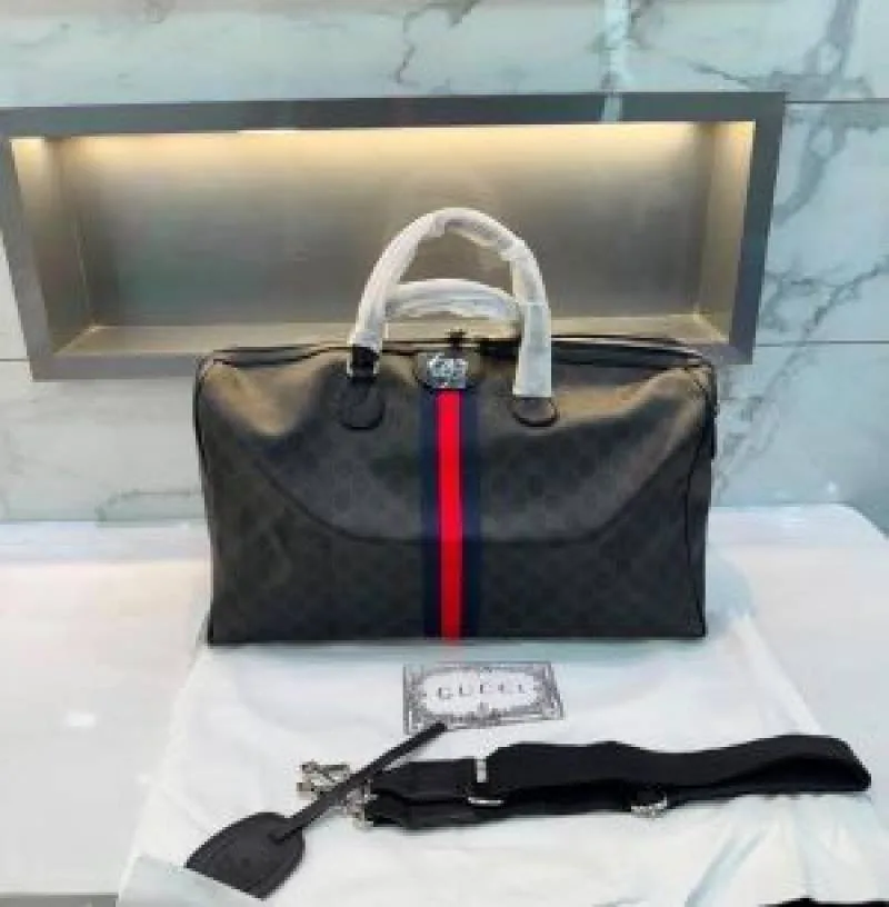 Guchi_duffle bag premium quality with dust cover