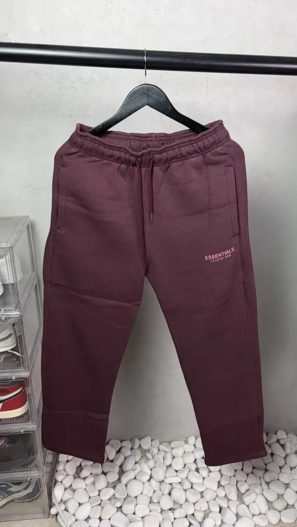 Essentails Premium SweatPants. 3208