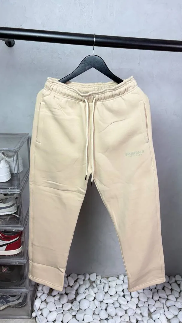 Essentails Premium SweatPants. 3204