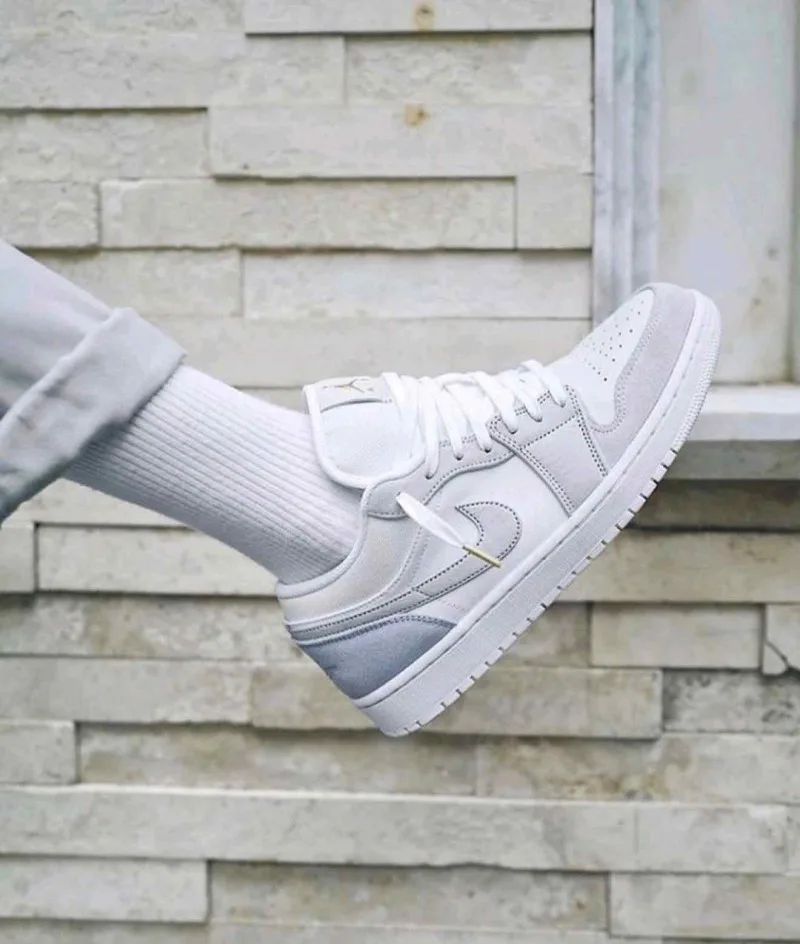 Nikkee air jordan 1 paris low