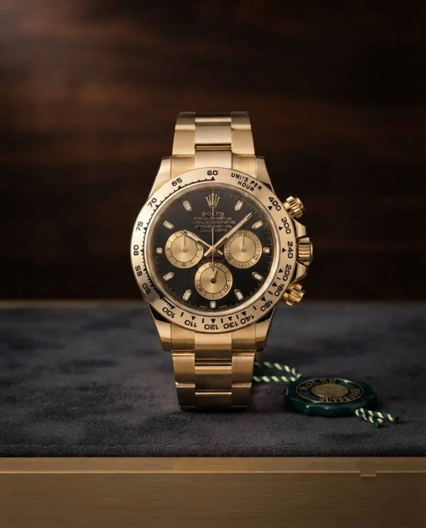 Rollex Daytona Oyster Perpetual Gold Black Dial