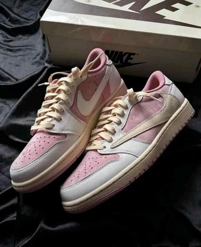 Travis Scott x Nikkee Air jordan 1 low OG Shy pink semi ua