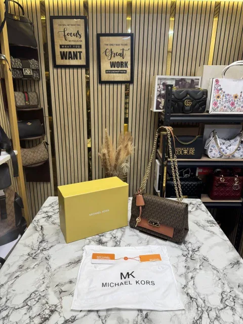 Micheal Kors Parker Signature Shoulder Bag With OG Box And Dust Bag Coffee Brown