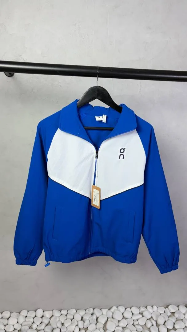 ON Clou-d Premium Windbreaker Jackets. 3387