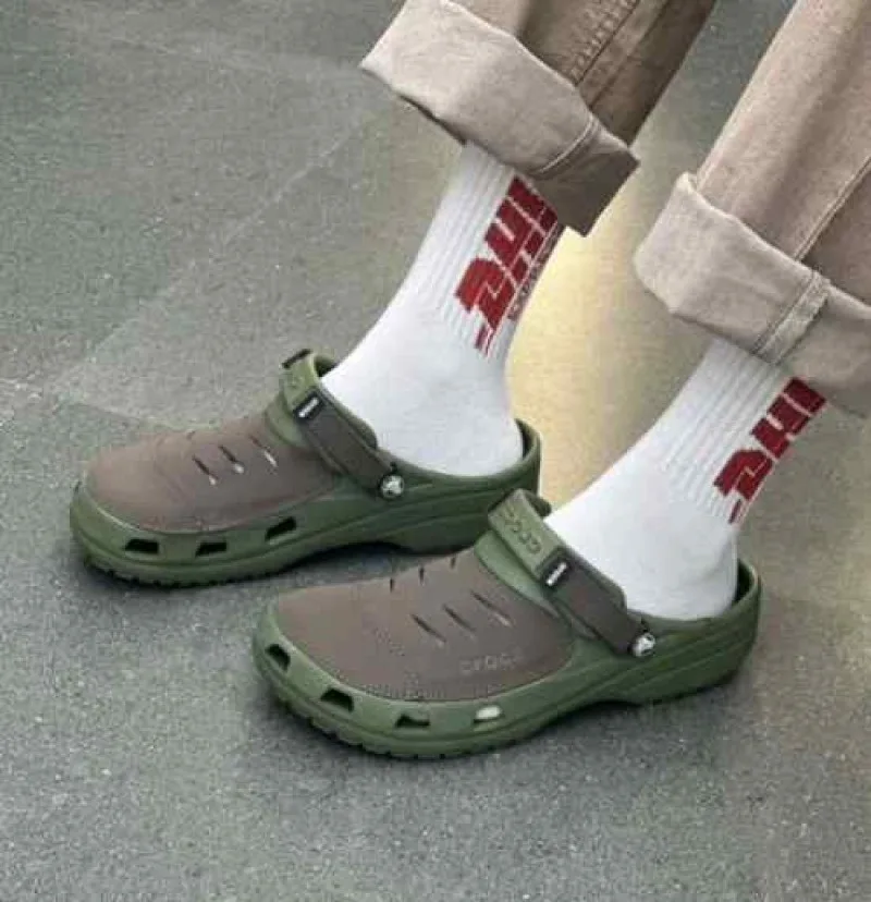 Croccss Yukon Vista Clog Army green