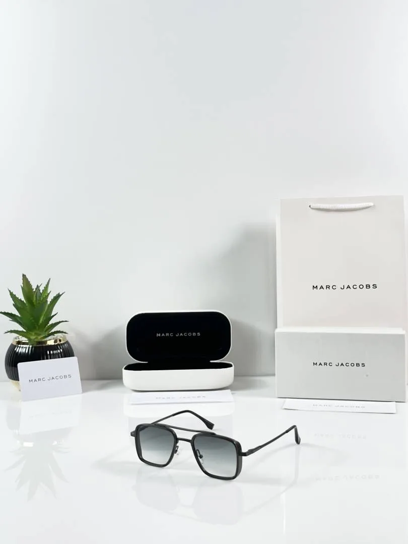 Marc Jacobs 504 Gun Green