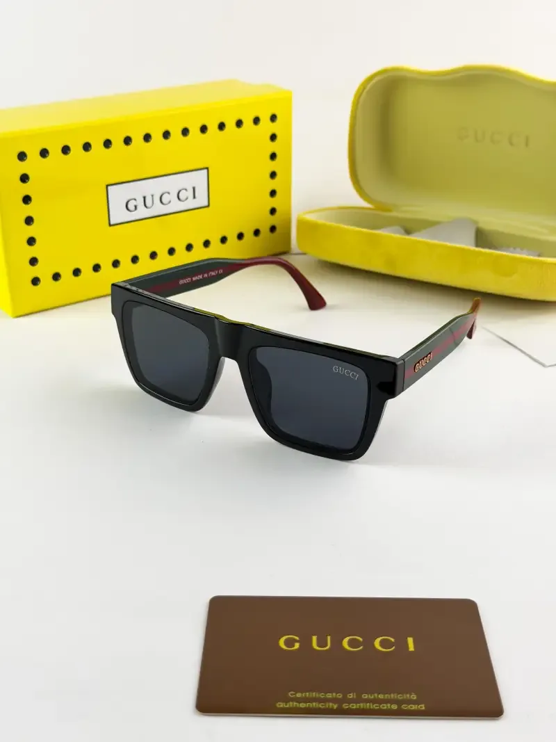 Guchi black 1868