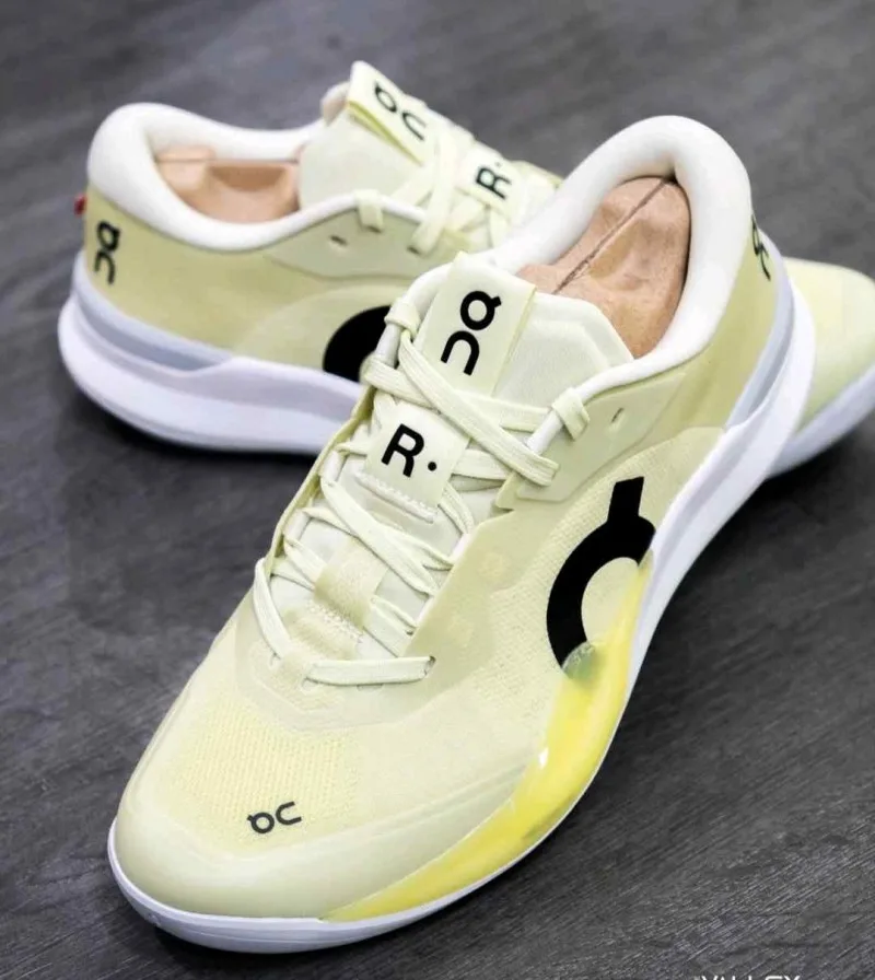 On Running The Roger Pro 3 Linen Lime