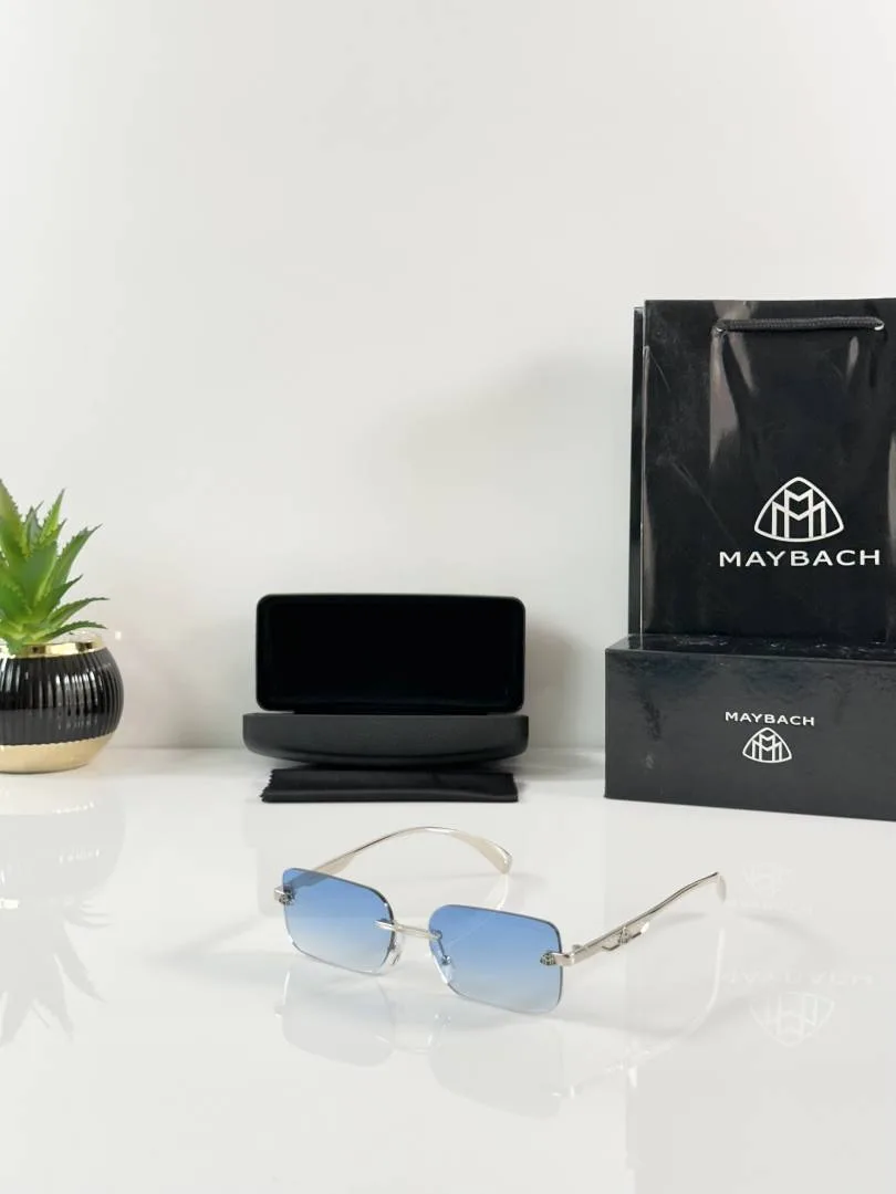 Maybach 1062 Silver Blue