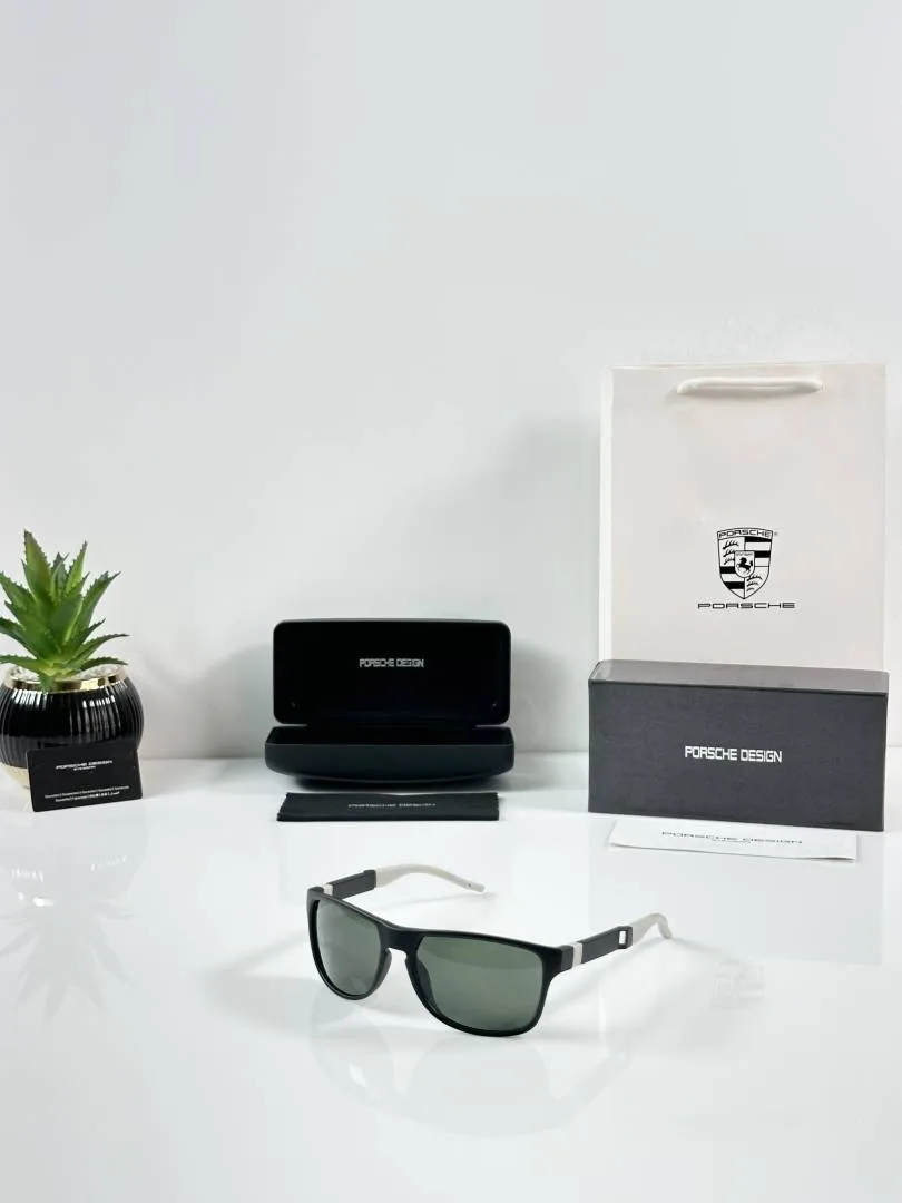 Porsche 004 Black Green