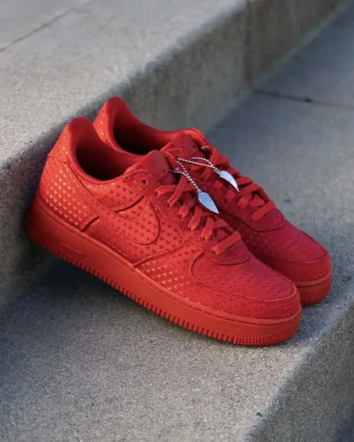 Nikkee AIR FORCE 1 RETRO VALENTINES DAY