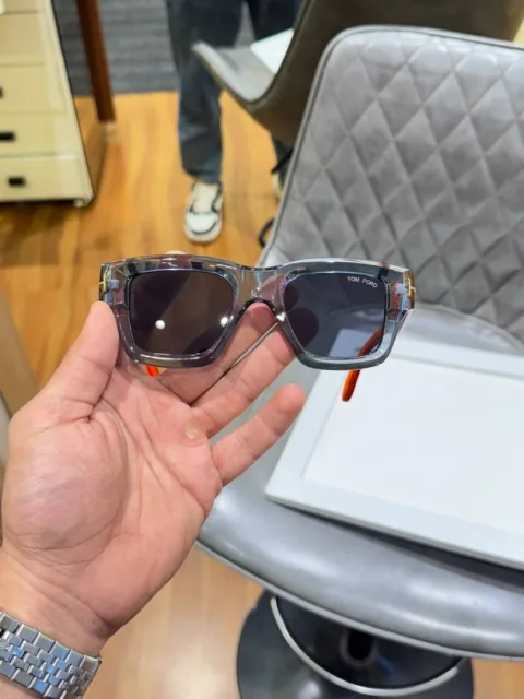 Tomfor 4184 grey orange black