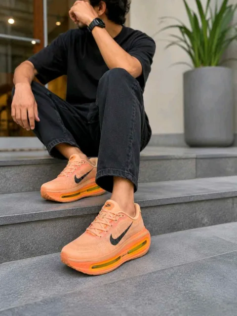 Nikke Vomero Premium Orange 2672