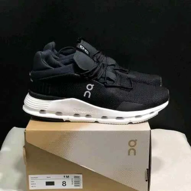 ON Cloudnova trainers in black 194