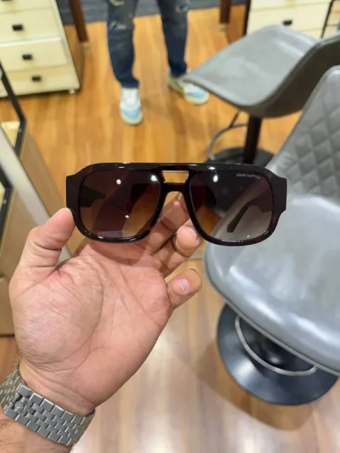 Loui vuitton 6007 black brown