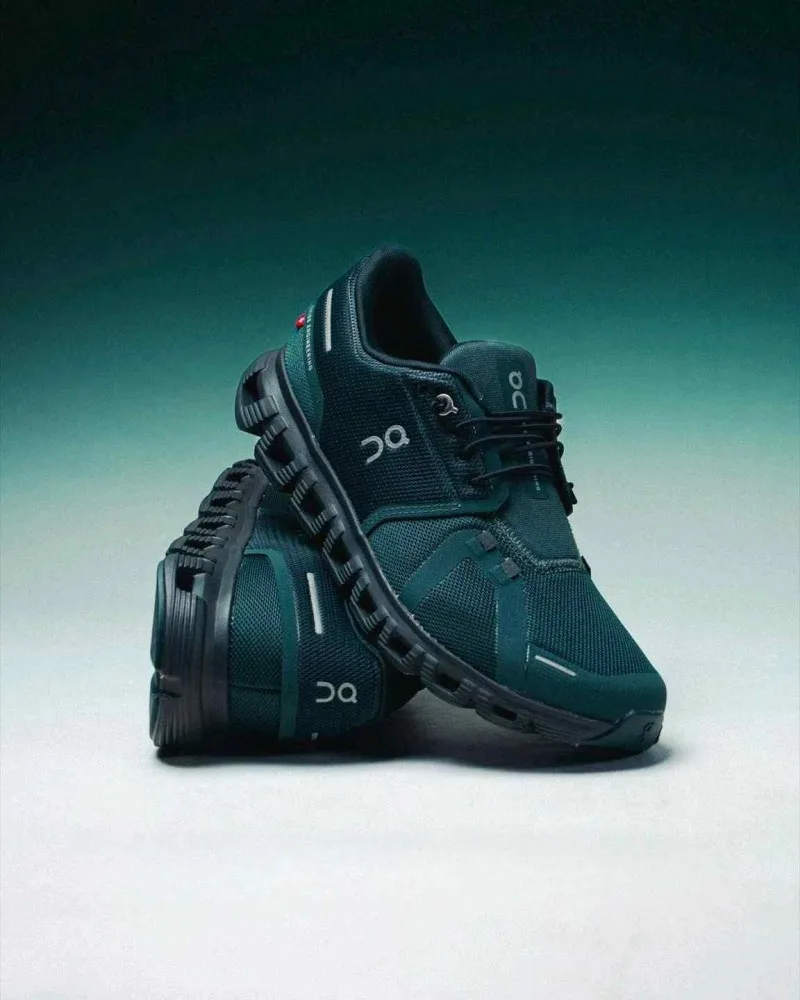On Cloud 6 Evergreen Black