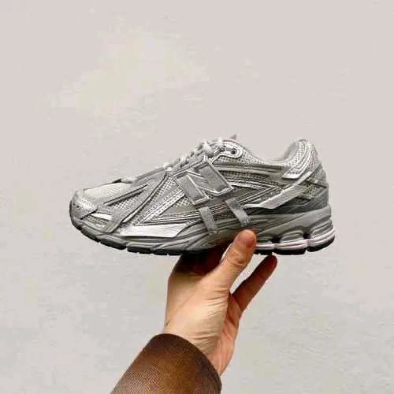 Neww balancee 1906A concrete silver 604