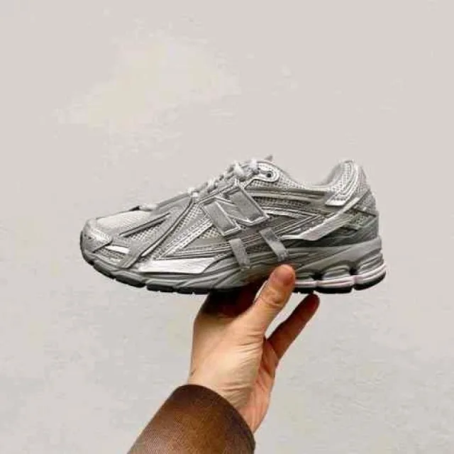 Neww balancee 1906A concrete silver 604