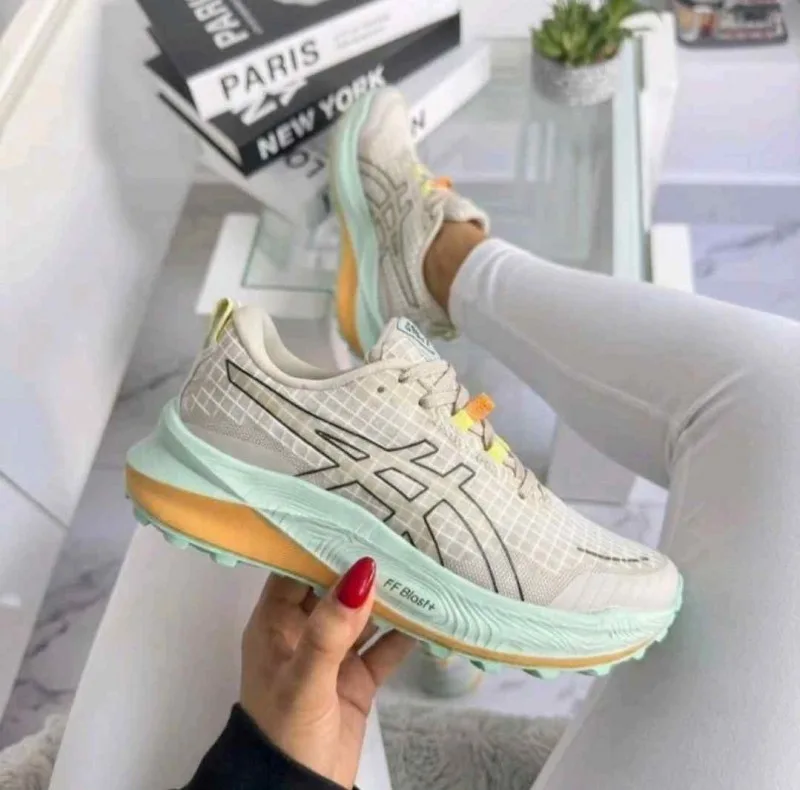 Asiccss Trabuco Max 3Feather GreyBlack