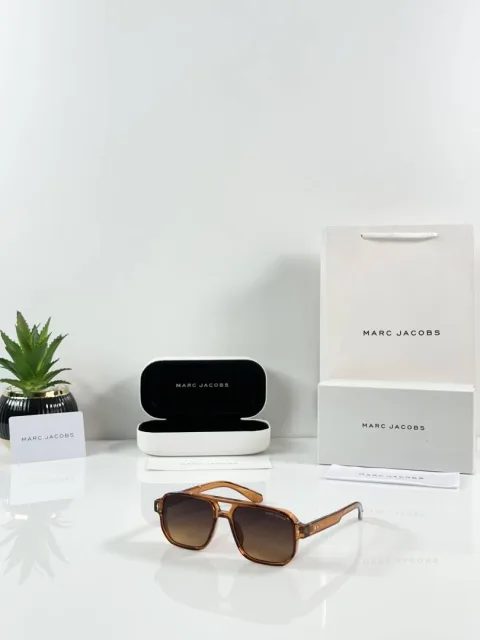 Marc Jacobs 1133 Water Brown