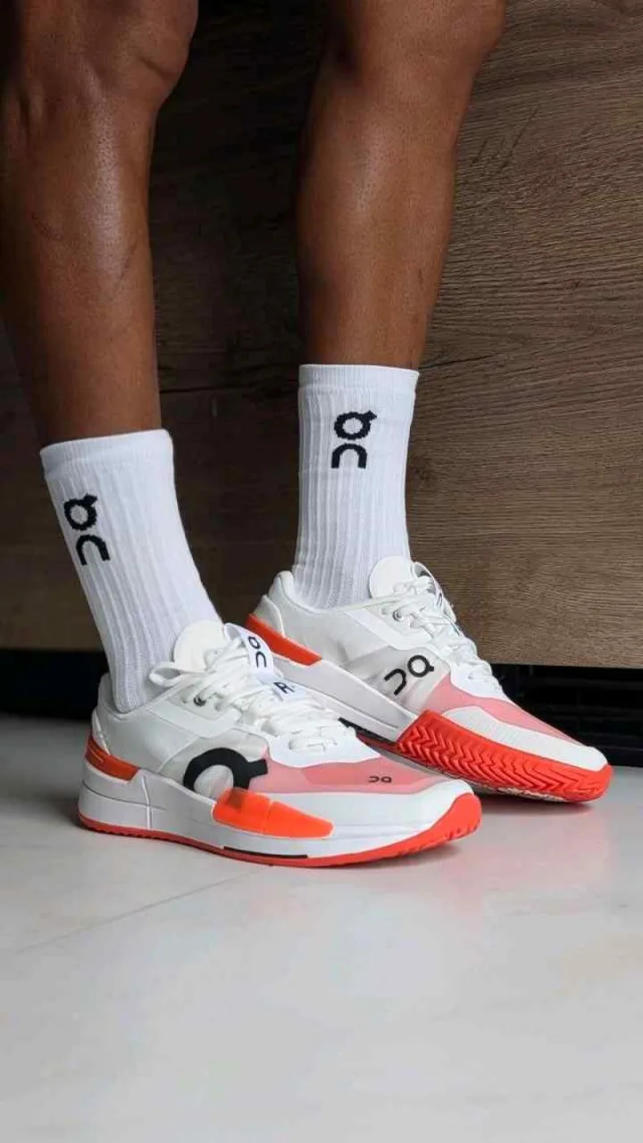 On Running Cloud X The Roger Pro 2 White Flame 1078