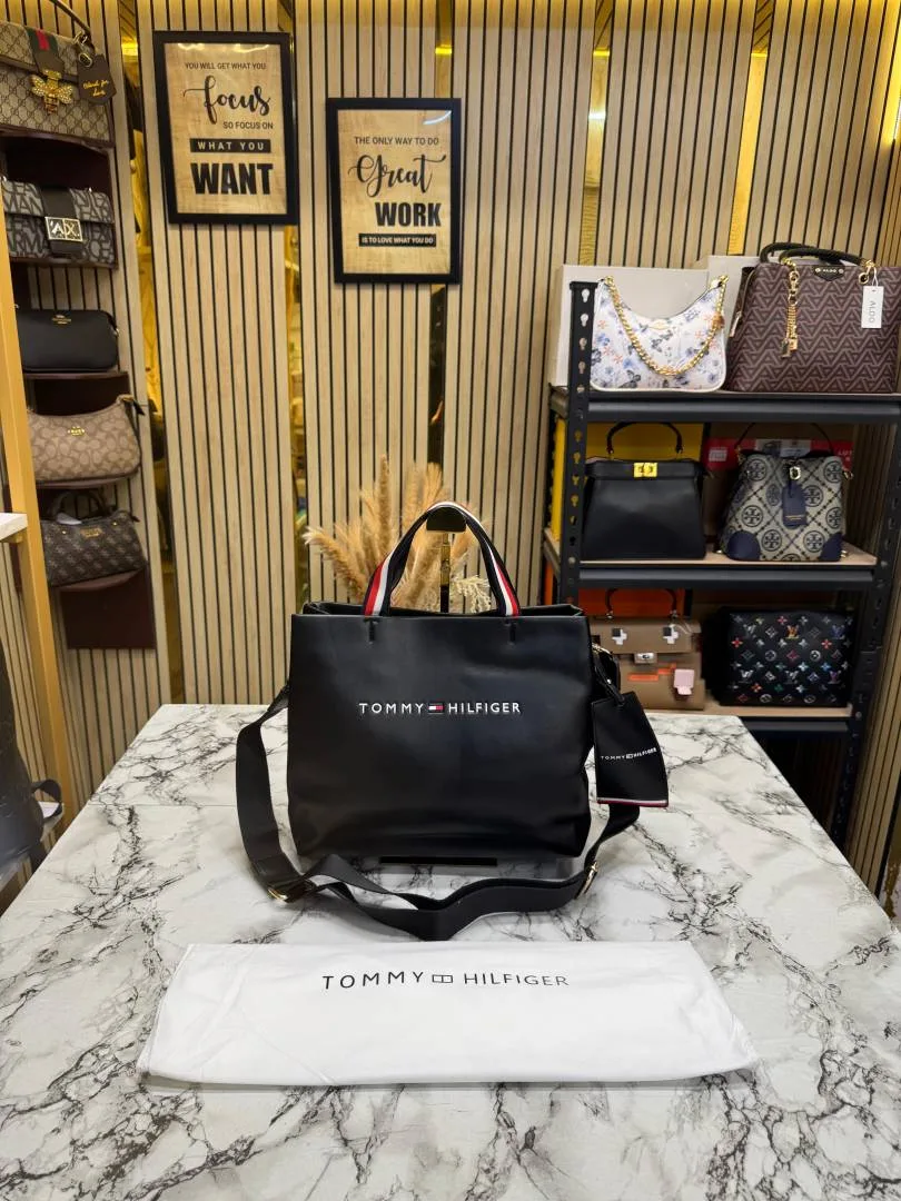 Tummy Hilfige Large Tote Bag With Shoulder Strap Black (1008)
