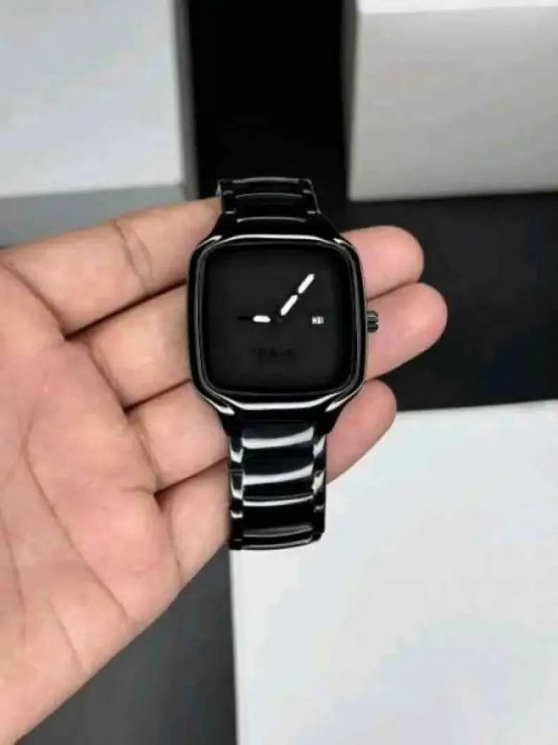 Raa_do True square full black
