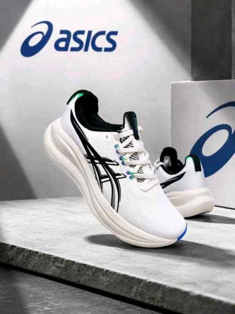 Asiccss gel-nimbus 28 white running 622