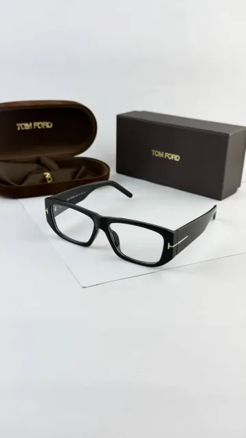 Tomfoord_black_plano_0283-86