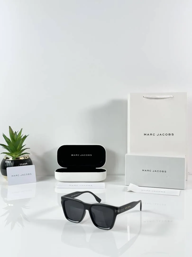 Marc Jacobs 1002 Mate Gun Black