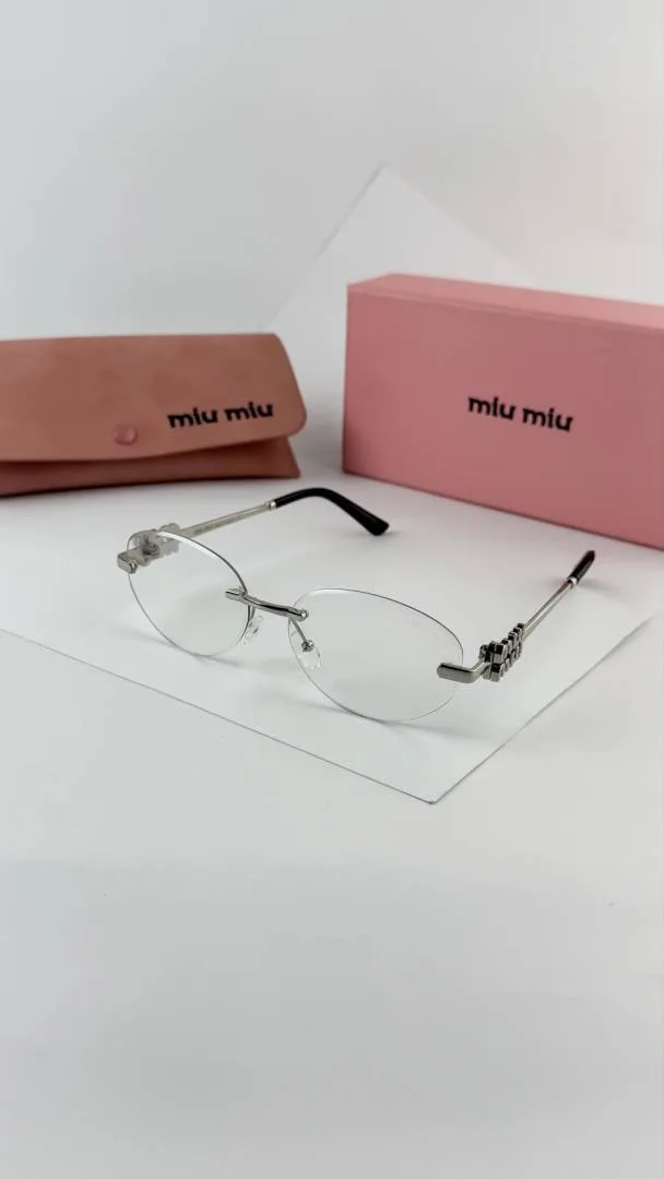 MiU MIU_Silver_plano_1025