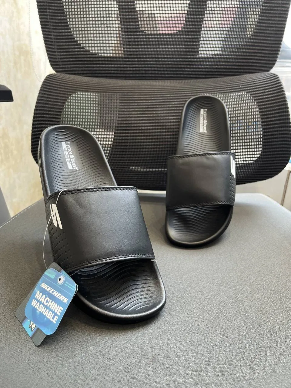 Skecherrs Hyper Burst Soft Slides Black