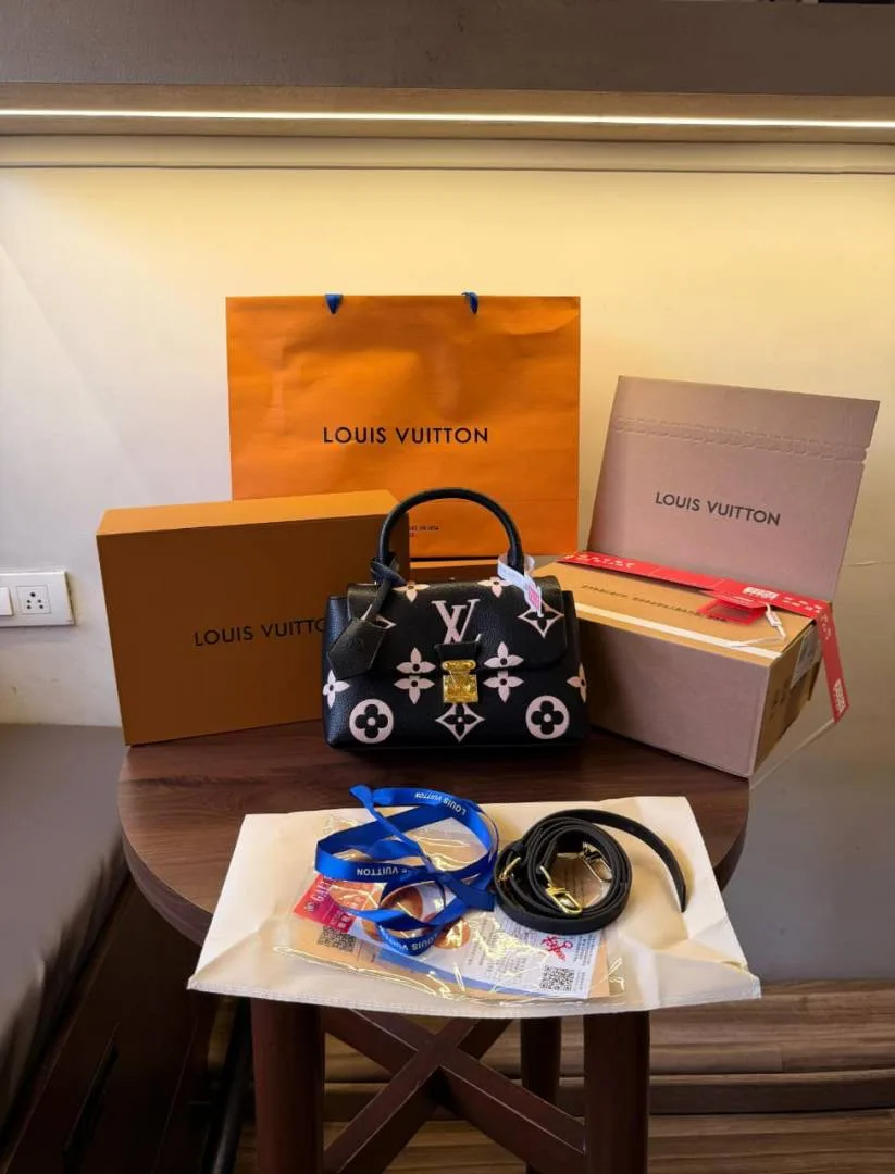 louiisss_vuitton_lv_madeleine_bb_handbag_with_Dutyfree_packing_box_etc_(162)