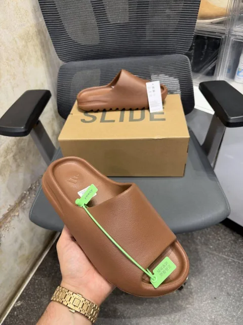 Adidaas Yeezy Slide Flax Brown UA Quality With Tag Butter Papar Og Box.