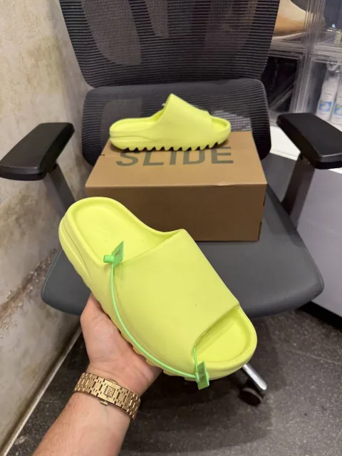 Adidaas Yeezy Slide Glow Green UA Quality With Tag Butter Papar Og Box.