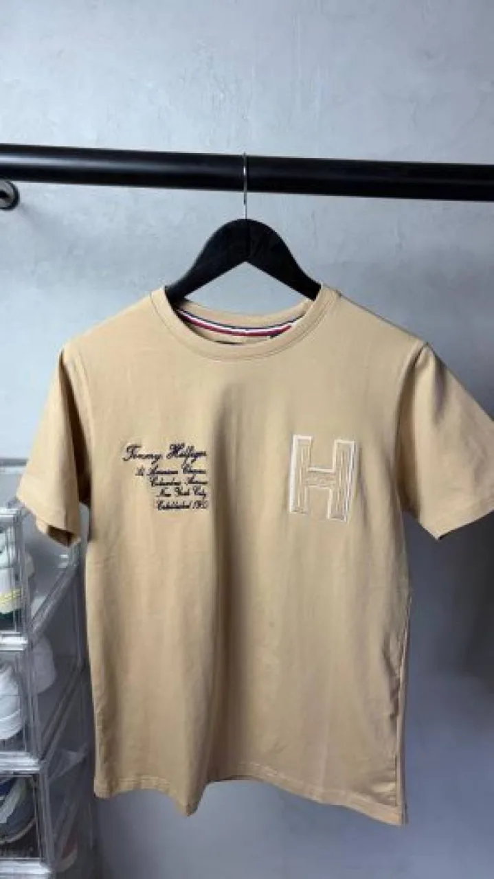 Tomm_ Hilfiger Premium T-Shirt 1565. Sale offer VS1000