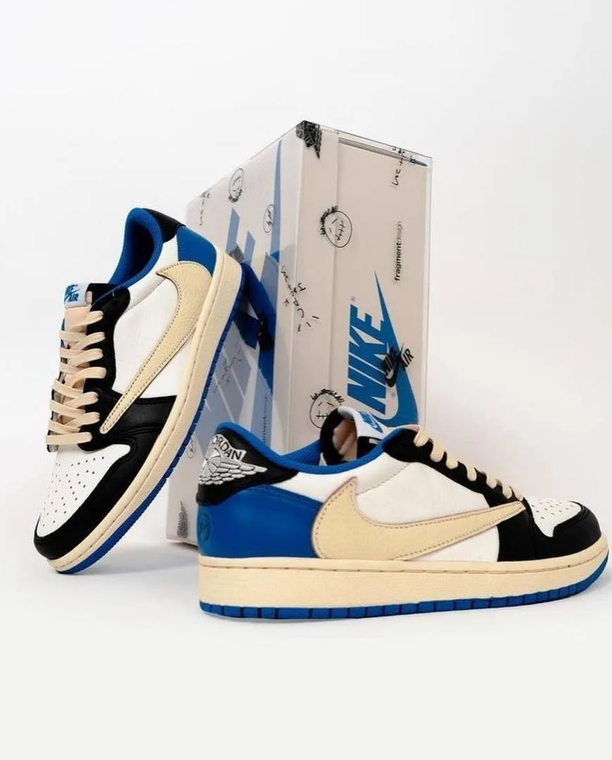 Fragment X Travis Scot.t X Air Jorda.n 1 Retro Low Semi UA with kit