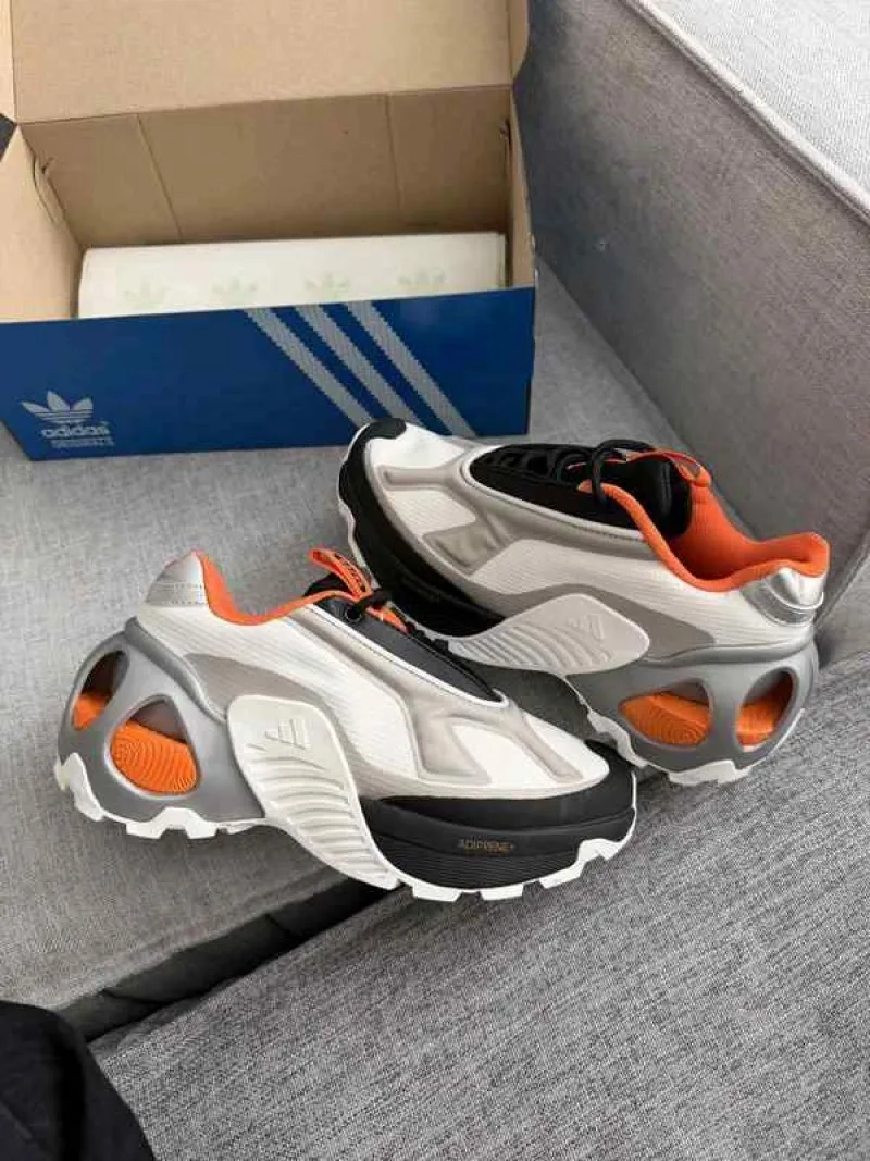 Adiddass wonder runner grey orange