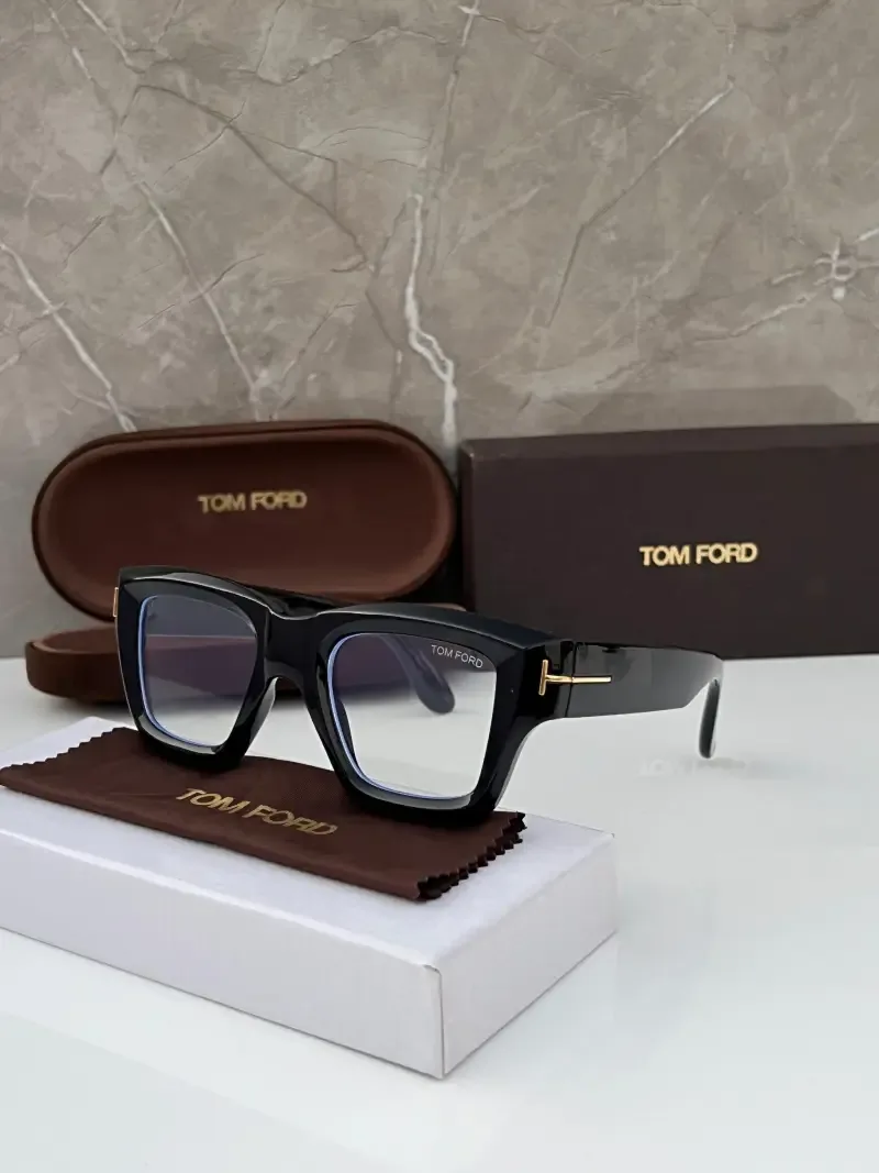 Tom forr 4184 black plano