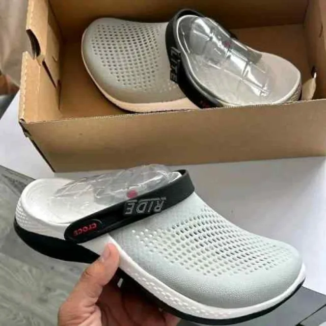 Croccss literide 360 clog grey black