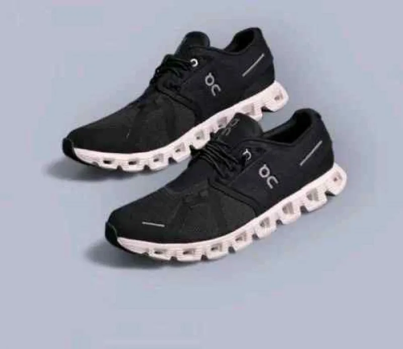 On Running Cloud 5 Black White