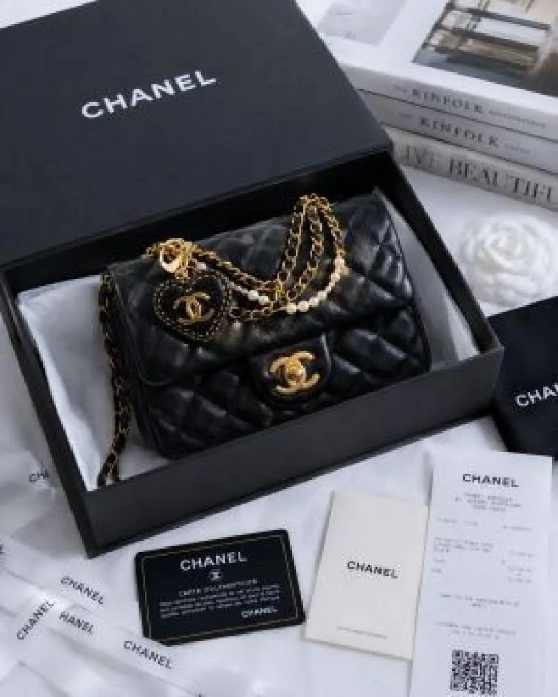 chennel-quilted-cc-crush-mini-flap-black-purse-with-folding-box-2072
