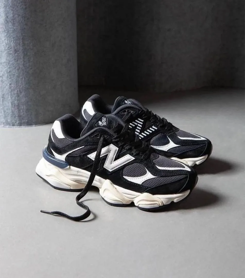 NEWW BALANCE 9060 BLACK WHITE