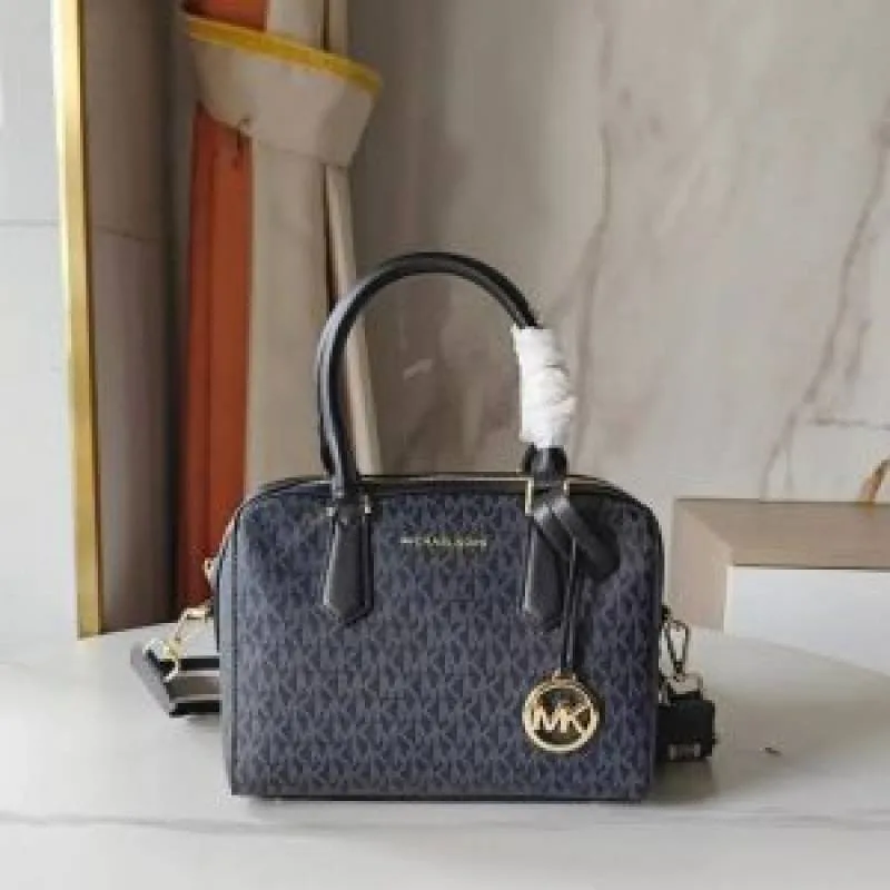Micheal Kors Boston Premium Quality Hand Bag With Magnetic Box And Dust Bag (Black)